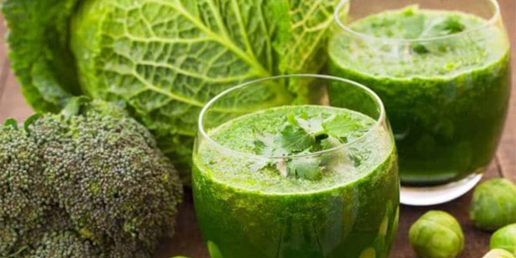 Green cabbage juice
