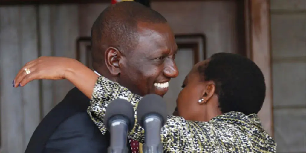 Ruto embracing his wife Rachel with a hug SRC: @Classic 105