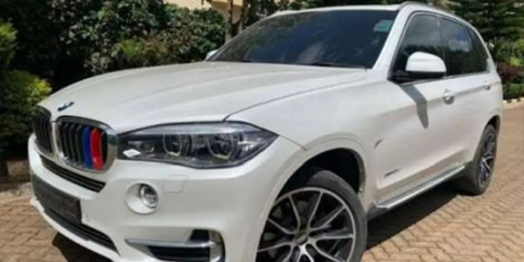 The anchor's BMW X5 car SRC: @Kenyans.co.ke