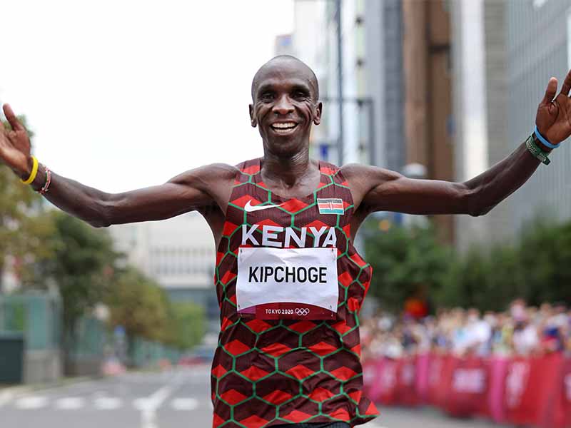 Read more about the article Eliud Kipchoge Net Worth in 2025, Age, Wife, Family, House and World Records